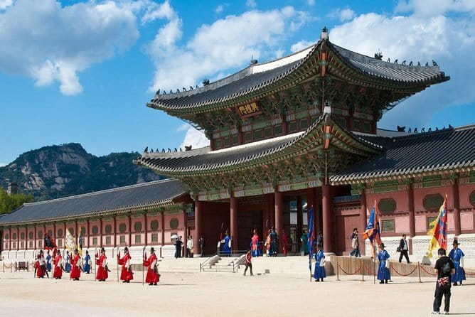 1 Day Private Full DMZ Tour in Seoul with Crystal Gondola - Price and Value: What $220 Buys in a Private DMZ Schedule