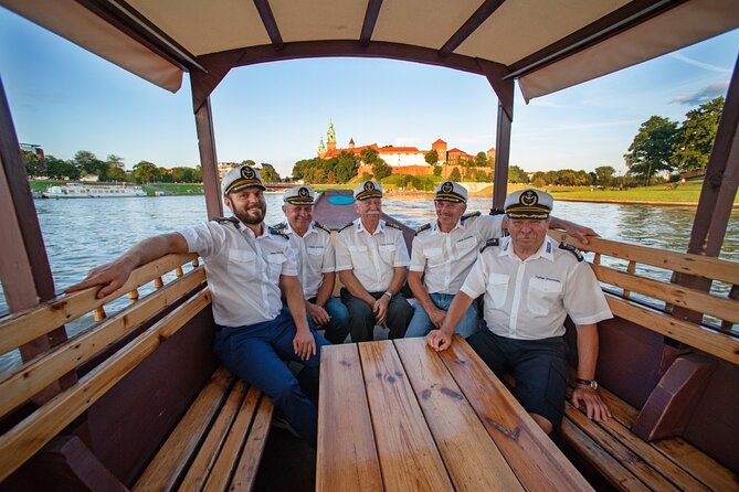 1 Hour Traditional Gondola Sightseeing Vistula River Cruise - A folk-built gondola that feels like Krakow