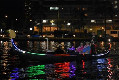 2-Hour Small-Group Gondola Excursion in Waikiki - Timing matters: Magic Island, Diamond Head, and the best light