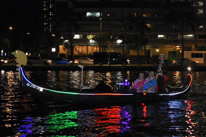 2-Hour Small-Group Gondola Excursion in Waikiki - Timing matters: Magic Island, Diamond Head, and the best light