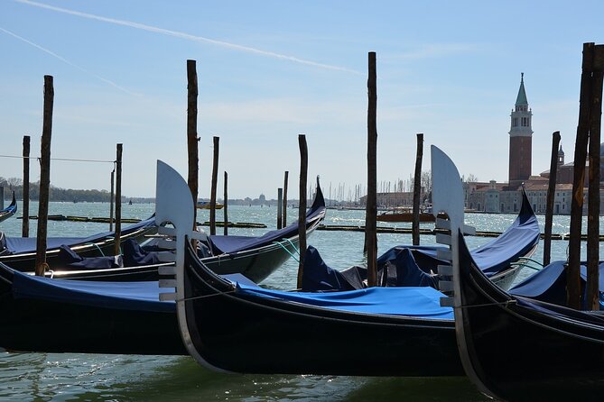 2-hour Venice Guided Walking Tour with Gondola ride - Stop 5: Basilica dei Santi Giovanni e Paolo (San Zanipolo) and nearby landmarks