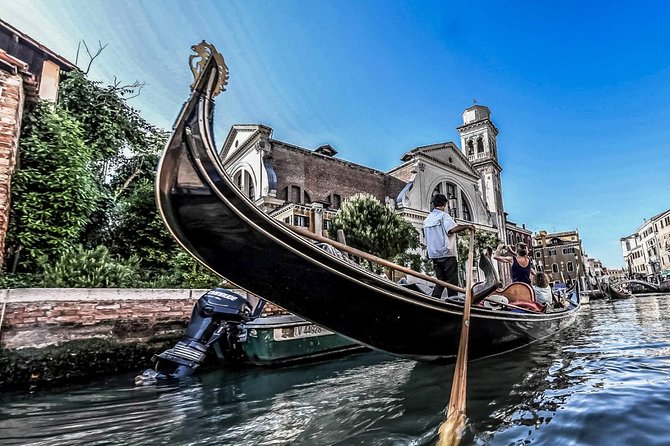 30-min Private Gondola Ride for up to 5 people - Meeting point: Calle Larga XXII Marzo and the GPS problem