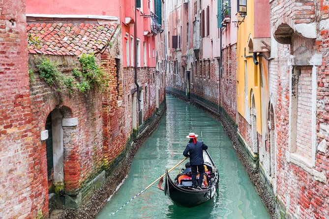 45-Minute or 1-hour Private Gondola Ride from Rialto - Private Gondola from the Rialto Side: Why This 45 Minutes Works