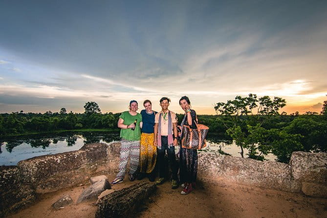Angkor Sunset & Gondola Ride By Jeep - Sunset Dragon-Boat Ride on the Moat of Angkor Thom