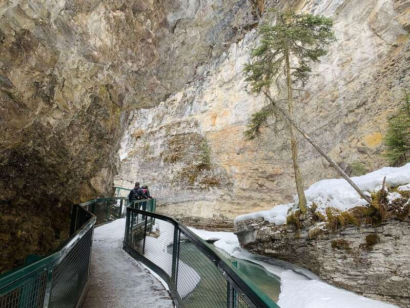 Banff: Gondola Cave Basin, Johnston Canyon & Lake Minnewanka - How to get the most from the day (without stressing)