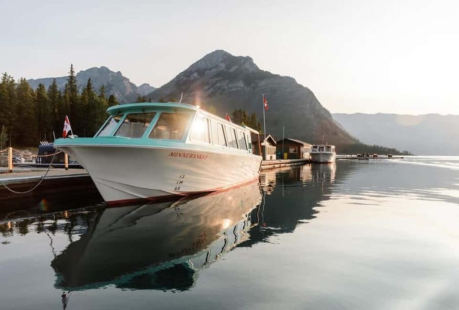 Banff:Lake Louise & Moraine Lake 1/2 Day Tour Canoe/Sightsee - The drive preview: Cascade Mountain and Castle Mountain photo time