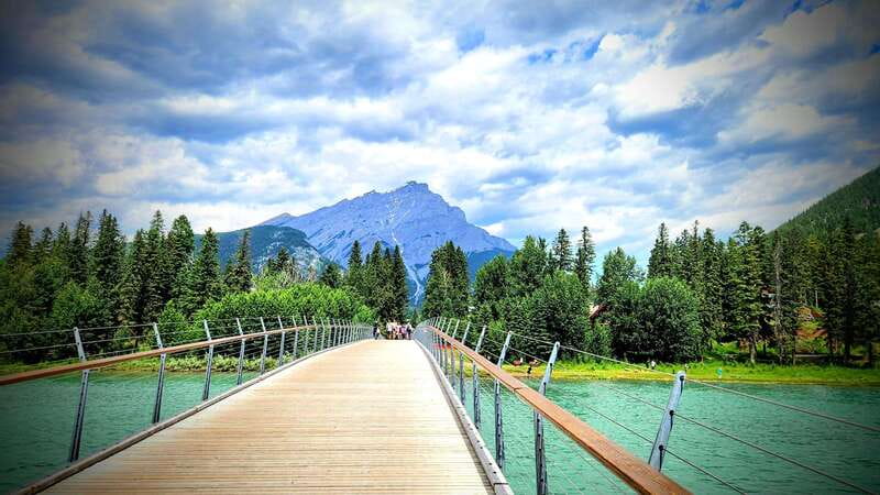 Banff Private Full-Day Tour Lake Louise, Gondola & more - Johnston Canyon Trails: Waterfalls, Rock Cuts, and Solid Footing