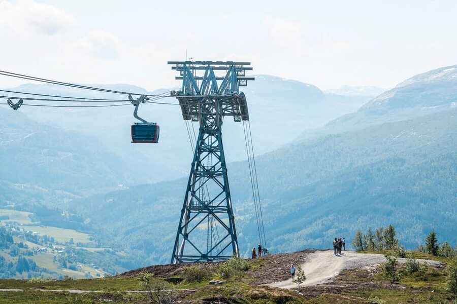 Bergen: Hardangerfjord, Voss Gondola & 3 Great Waterfalls - Skjervsfossen: a quieter waterfall with room to breathe