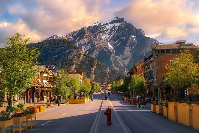Calgary/Banff: Gondola, Upper Hot Spring, Bow Fall & Top 3 Lakes - Banff town hour plus Bow Falls: the “stretch your legs” duo