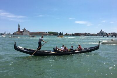 Charming Gondola Ride on the Grand Canal & Gondola Gallery™ - Meeting Point, Timing, and the Venice Walk You’ll Need