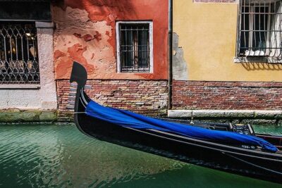 Enchanting Venice: Private Gondola Experience - Grand Canal pass-by, then inner canals: how the route shapes your photos (and your calm)