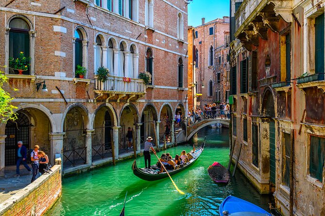 Explore the Canals on an Authentic Gondola Tour Venetian Dreams - Key points before you go