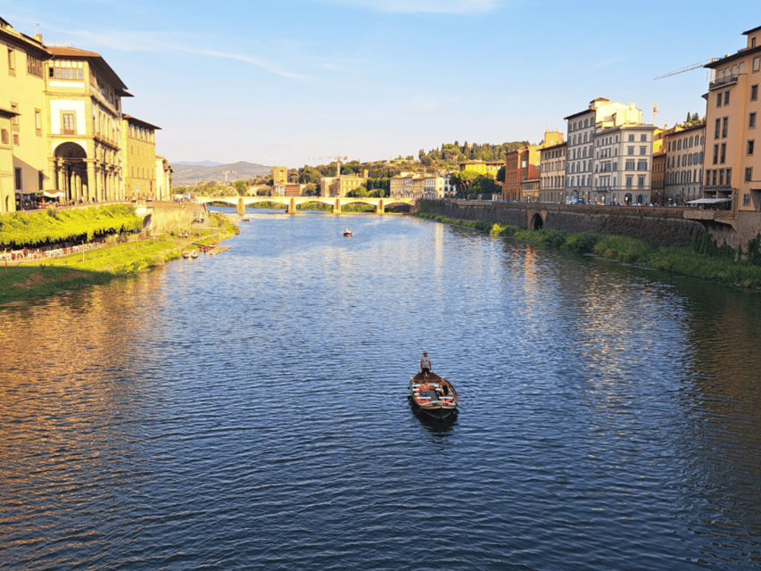 Florence: Guided Gondola Boat Tour with a Glass of Wine - Who This Tour Fits Best (and Who Might Want Another Option)