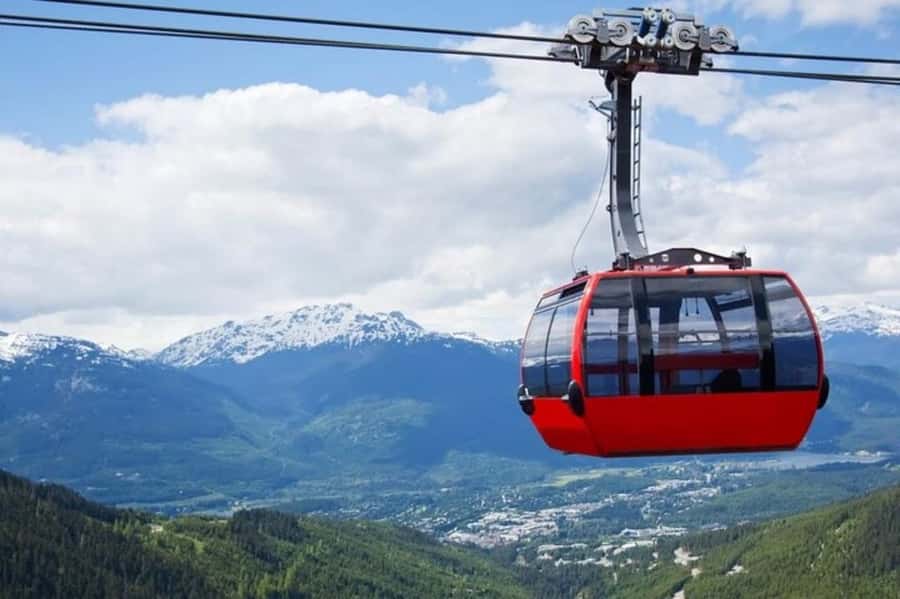 From Vancouver: Whistler Tour with Shannon Falls and Gondola - A smooth day route: Vancouver to Sea to Sky to Whistler