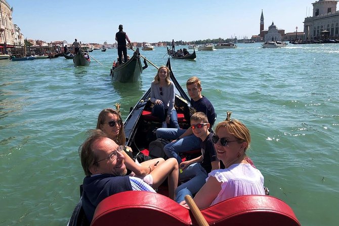 Gondola Ride and St Mark's Basilica Tour - Basilica della Salute: Baroque Shape, Different Angles