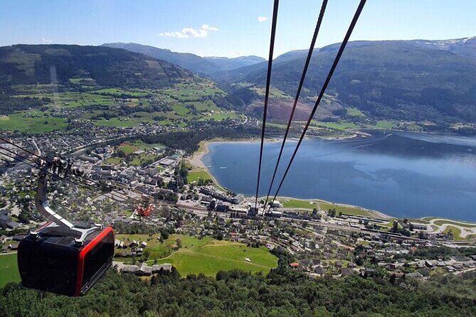 Guided tour - Hardangerfjord, Voss Gondola & 3 Great Waterfalls - Vøringsfossen in Måbødalen valley: the famous plunge