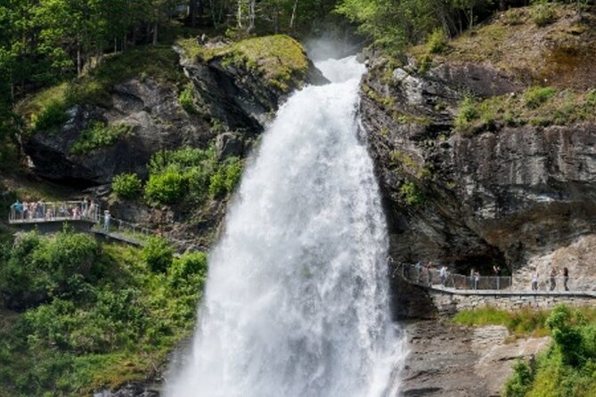 Guided tour - Hardangerfjord, Voss Gondola & 3 Great Waterfalls - Hangursbanen gondola to Mount Hanguren: quick ride, big panorama