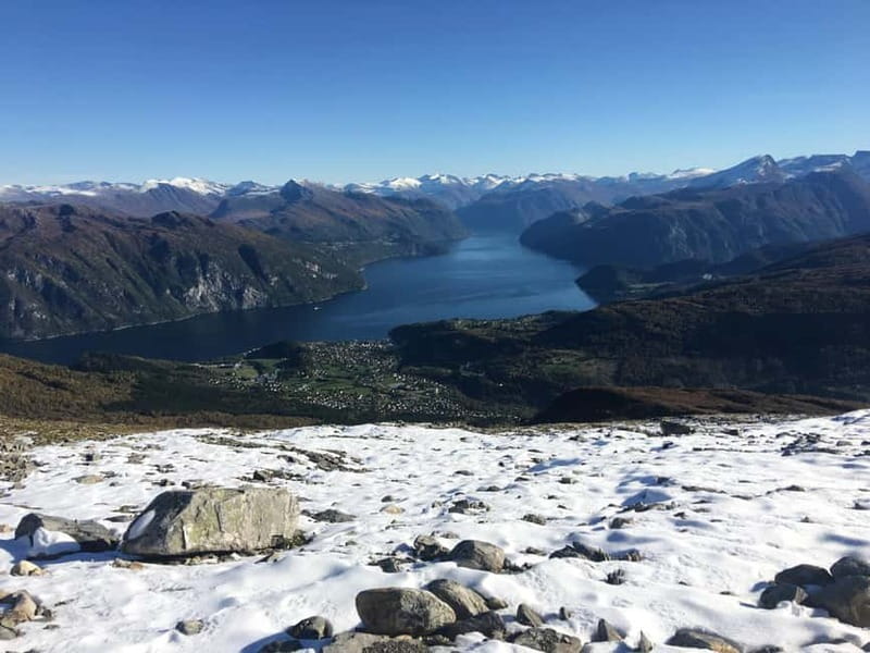 Hellesylt: Fjord to Sky Scenic Escape to Stranda Gondola - Season, weather, and what to check before you go