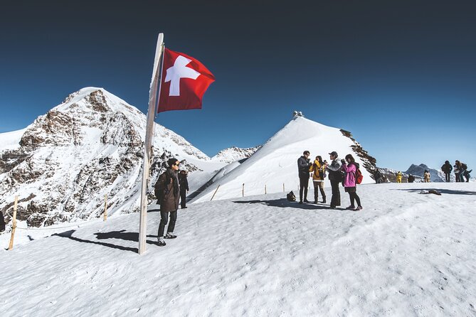 Jungfraujoch Day Trip from Lucerne with Eiger Express Gondola - Time at the Top: Alpine Sensation and How You Use It