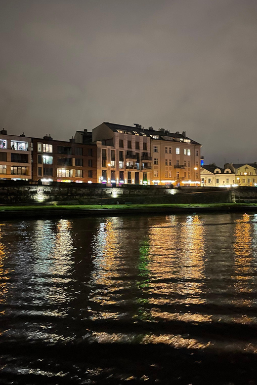 Krakow: Evening or Night Gondola Cruise - Getting Your Bearings Fast: Most Dębnicki, the Piłsudski Bridge, and Wawel Hill