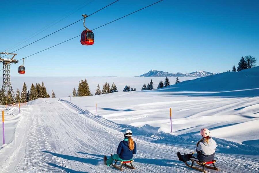 Kriens: Mt. Pilatus by Panoramic Gondola and Aerial Cableway - Pilatus Kulm time: viewpoints, Lake Lucerne, and snowy peaks