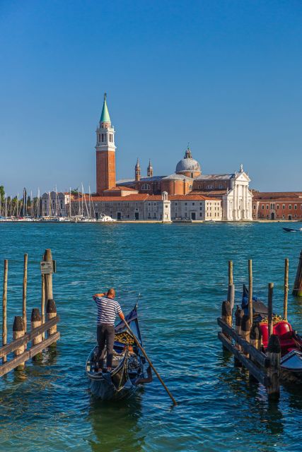 Land and Lagoon - Walking Tour and Gondola Ride - Land and Lagoon in 2.5 hours: the big idea