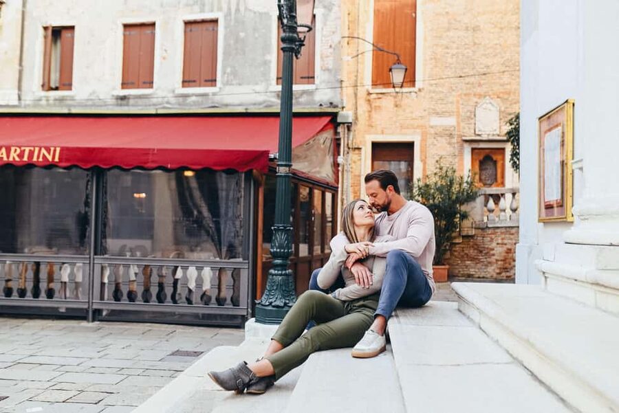 LAND & GONDOLA PHOTOSHOOTING - Morning Light, Poses, and How You Get Comfortable Fast