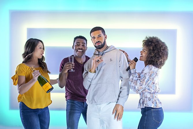 Las Vegas Super Saver: Madame Tussauds with Gondola Boat Ride - Why This Madame Tussauds + Gondola Combo Makes Sense