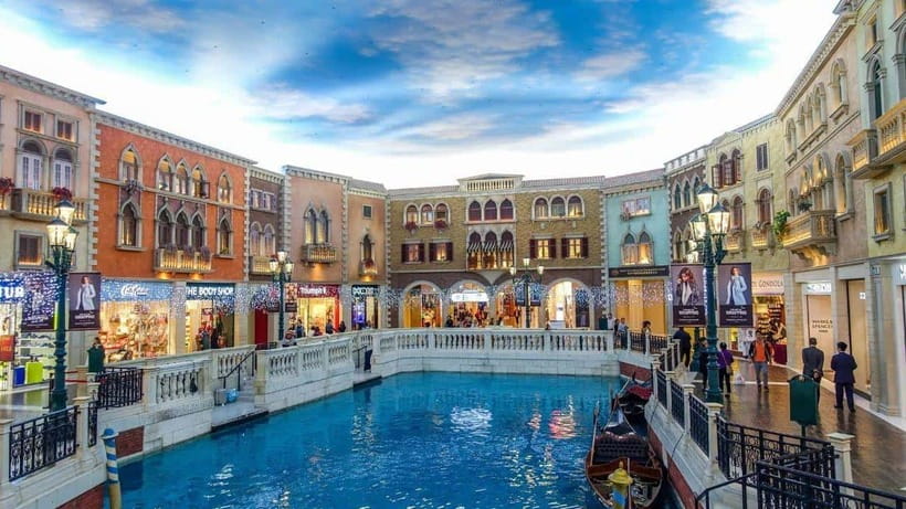 Macau: Venetian-Style Gondola Ride - Why a gondola ride in Venetian Macao feels like a real moment