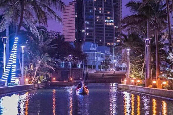 Magical Gondola Night Boat Cruise in Durban - Gondolier skills, bridges, and that tunnel moment on the water