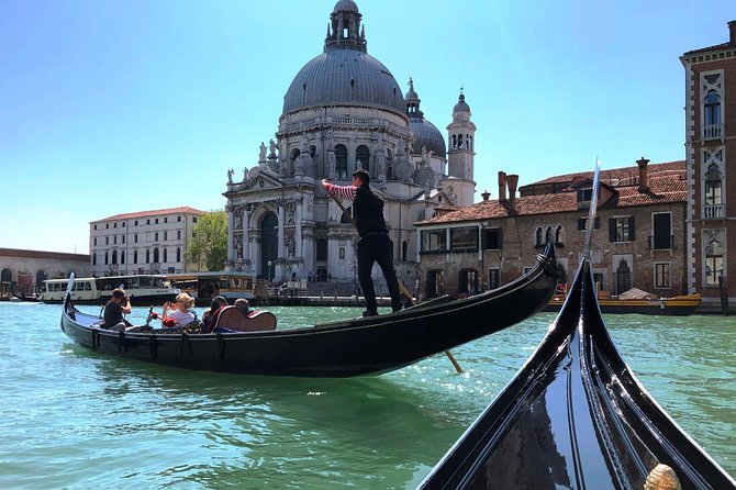Morning Walking Tour of Venice with Gondola Ride - Morning Start: Why 9:00am Matters in Venice