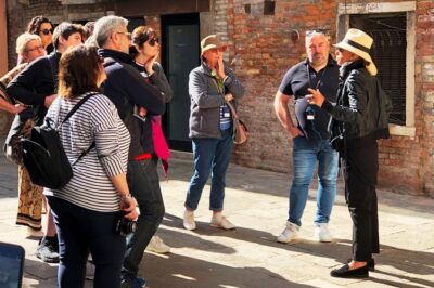 Morning Walking Tour of Venice with Gondola Ride - Walking the Canal Grande: The Spine of Venice