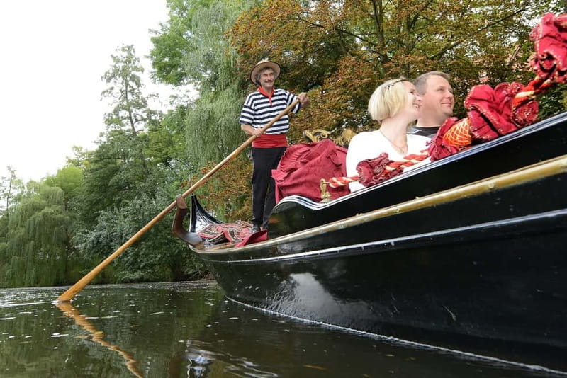 Private Alster Lake romantic Tour in a Real Venetian Gondola - Alster Lake Calm Time: A Relaxing Stretch on Familiar Water