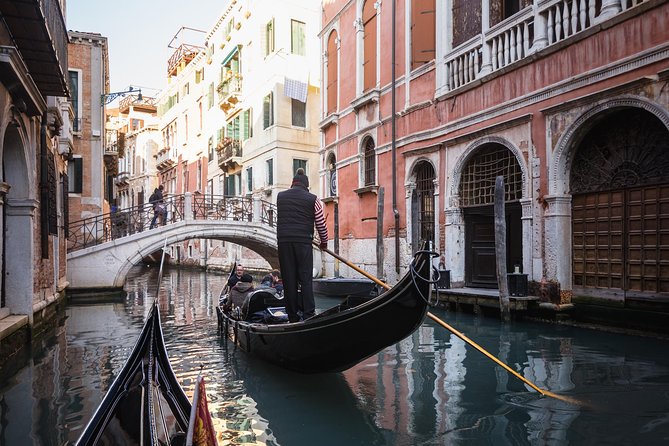 Private Crafted Gondola Ride on the Grand Canal - Weather and Tides: Why Your Ride Might Move Even With Good Planning