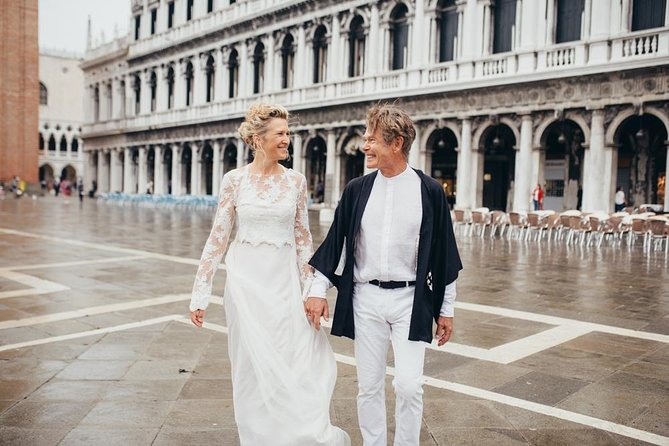 Private Photo Shoot in Venice with Gondola Ride Included - Teatro La Fenice: elegance that photographs cleanly