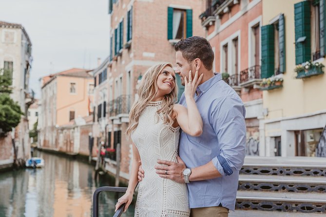 Private Photo Shoot in Venice with Gondola Ride - Finding photos in Venice’s quieter alleyways (without looking forced)