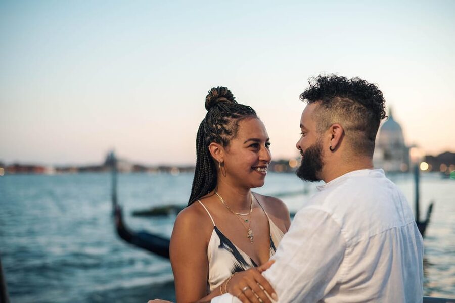 Private Photoshoot of Your Gondola Ride in Venice - Practical Venice tips so the photos turn out better