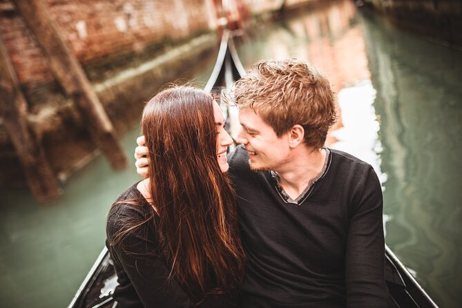 Private Photoshoot on Personal Gondola in Venice - Why This Private Gondola Shoot Beats DIY Photo Chaos