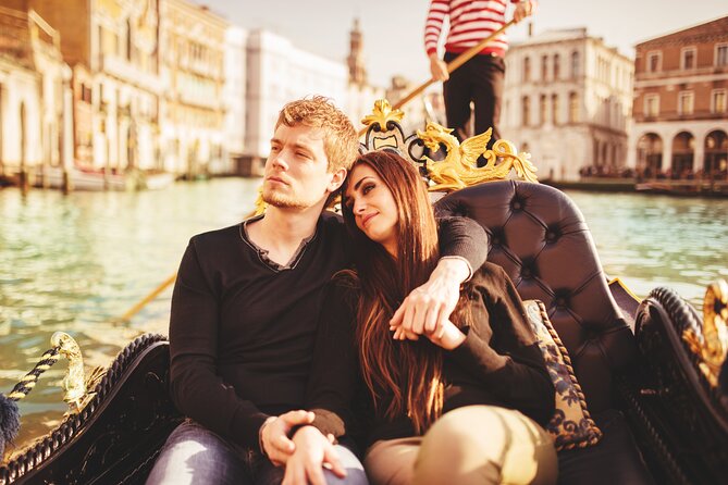 Private Photoshoot on Personal Gondola in Venice - St Mark’s and Doge’s Palace: Iconic Frames Without the Museum-Mode