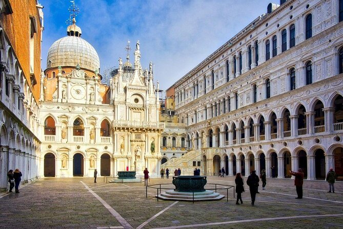 Private Tour: Venice Walk, Gondola, and Private Boat Tour ending on Murano Island with Venetian Lunch and Glass Factory Visit - The Private Boat to Murano: A Calm Reset