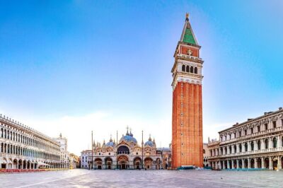 Private Venice Tours with Gondola - Tailor-Made: Choice of Guest! - Crossing Rialto Bridge Like a Local Knows It