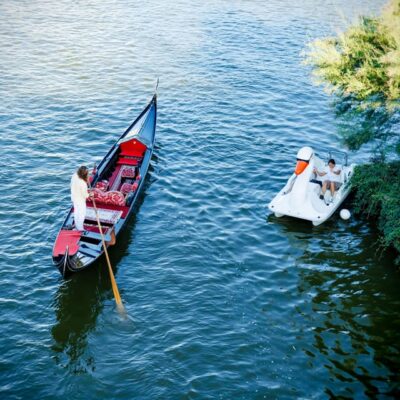 Roma: The one and only Roma Gondola tours on the lake! - Getting to La Barcheria: where you actually go
