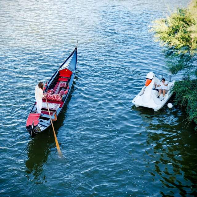 Roma: The one and only Roma Gondola tours on the lake! - Getting to La Barcheria: where you actually go