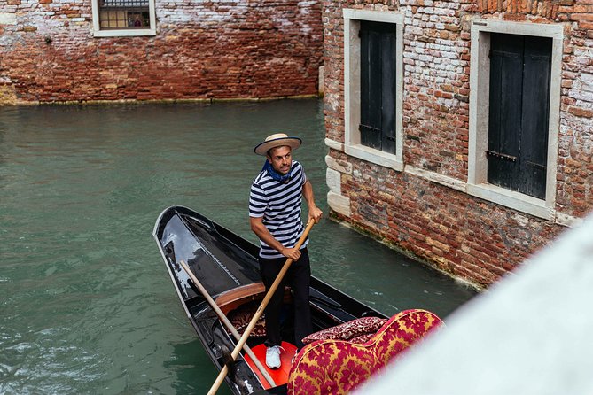 The Best of Venice: San Marco Highlights & Gondola Ride - Practical tips for your San Marco day