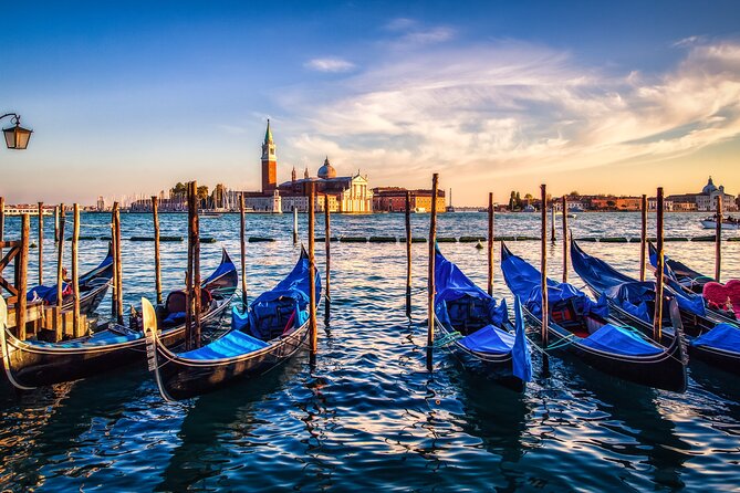 Tour Enchanting Venice Majestic City Walk and Gondola Ride - Rialto Bridge: The Short Stop With Big Payoff