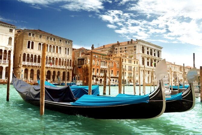 Tour Enchanting Venice Majestic City Walk and Gondola Ride - Canal Grande Time: Where the Views Actually Land