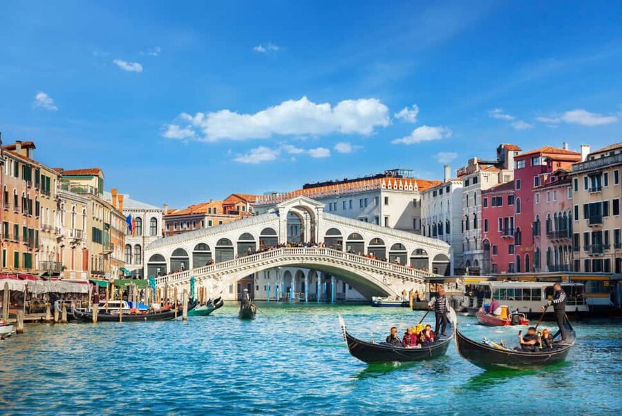 Venice: 30 minutes Enchanting Gondola Ride - The route to the Grand Canal: small canals, named Rio moments, and quick picture chances