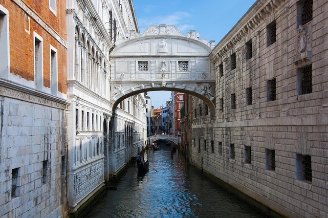 Venice Art Walking Tour with Gondola Ride - Key highlights that make this tour worth your time