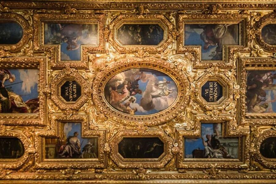 Venice: Basilica, Doge's Palace, Gondola and Lagoon Islands - St. Mark’s Basilica: mosaics, security, and the clothing rule that catches people