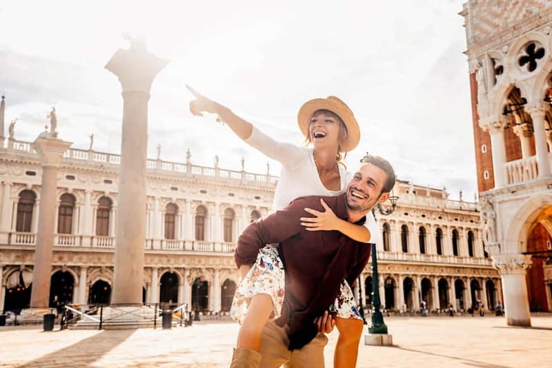 Venice: City Pass 30+ sights, St. Marks Museums & Gondola - Building your Venice day with the guided walking tour